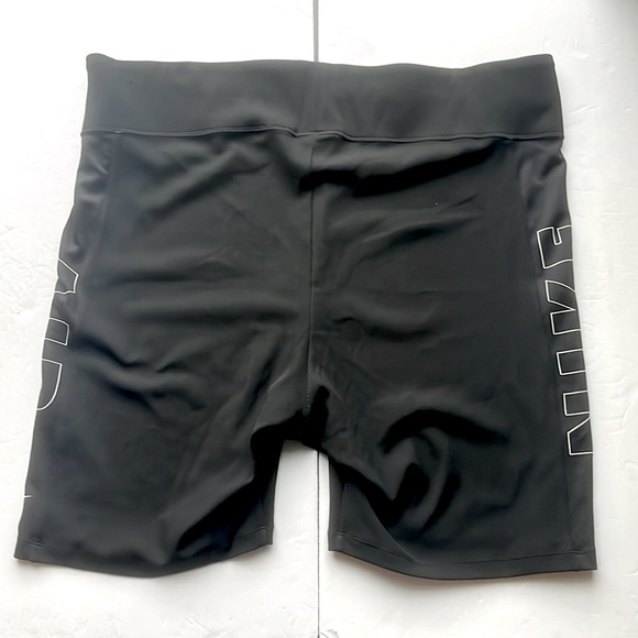 NIKE Sportswear Air Bike Shorts Plus Size 3X NWOT - Picture 9 of 11